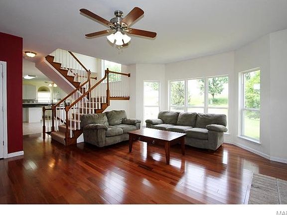 4th image of 478 Westglen Village Dr
