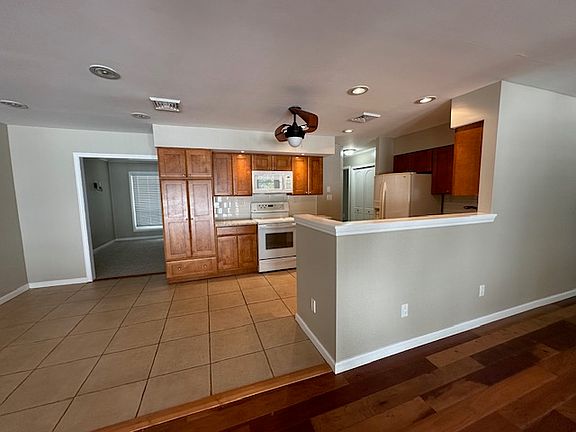 2nd image of 715 Caspian Ln