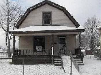 1st image of 163 Wood St N