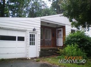 31 Root St, New Hartford, NY 13413