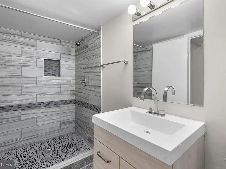 3351 Buehler Ct #99 — Photo 41