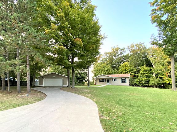 3rd image of 4138 E Shore Dr