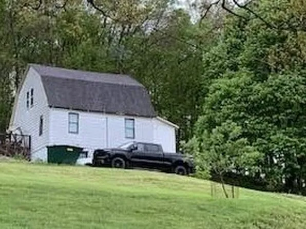 423 Saint Charles Rd, New Bethlehem, PA 16242