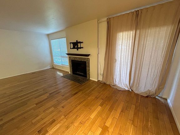 3rd image of 570 Peach St APT 10