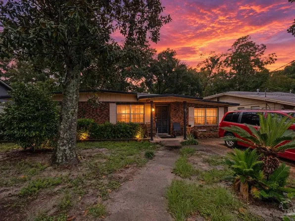 68 Carson Dr, Fort Walton Beach, FL 32548