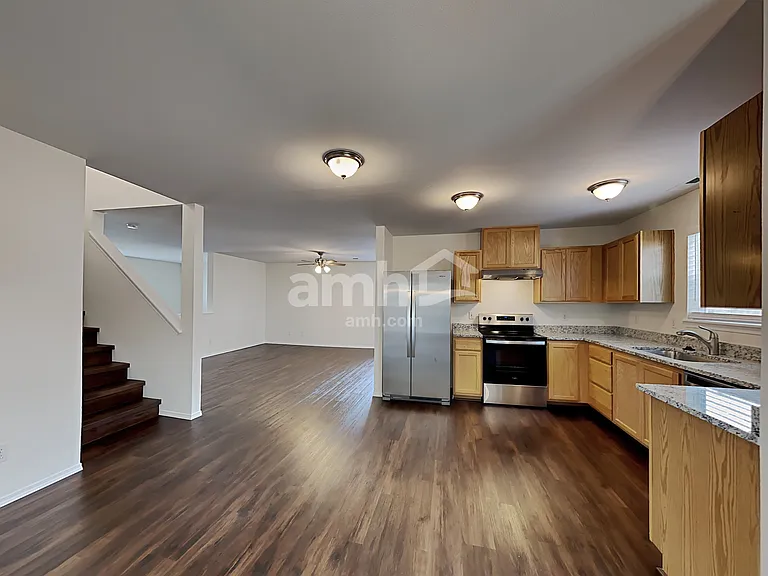 14915 94th Avenue Ct E — Photo 3