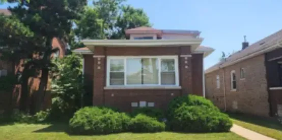 9325 S Loomis St — Photo 2
