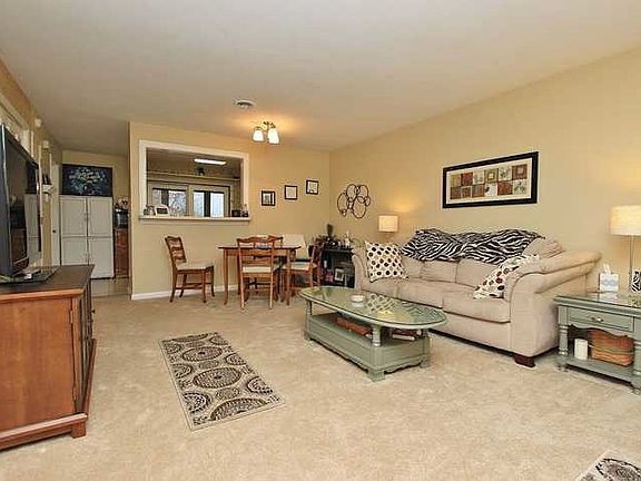 5th image of 7213 Woods Crossing Dr