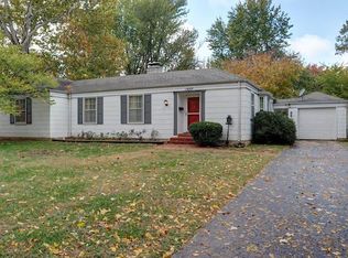 1957 S Kings Ave, Springfield, MO 65807