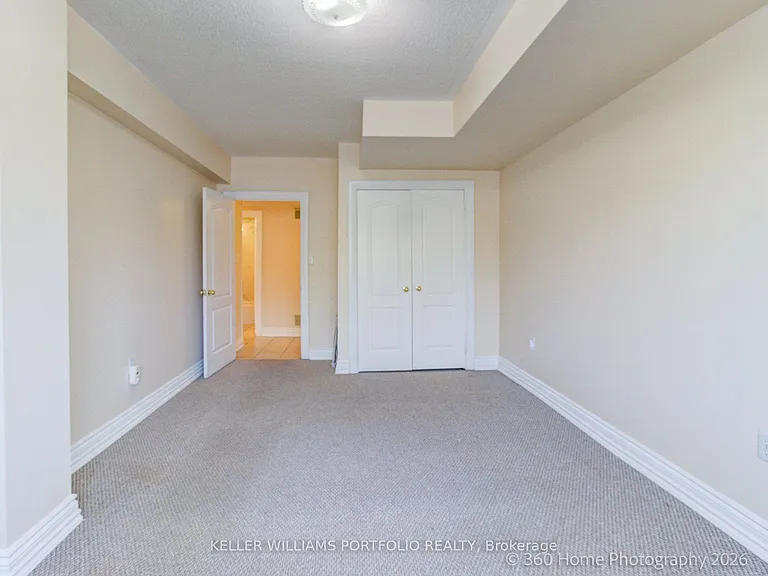 366 Old Harwood Ave — Photo 7