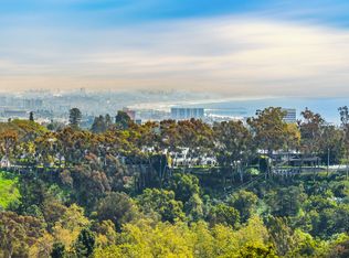 1112 Chautauqua Blvd, Pacific Palisades, CA 90272