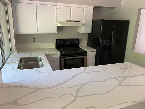 5th image of 8085 Caminito De Pizza Unit G