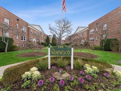 195 N Village Avenue #22G, Rockville Centre, NY, 11570