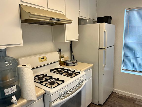 5th image of 2554 Olive Dr APT 136