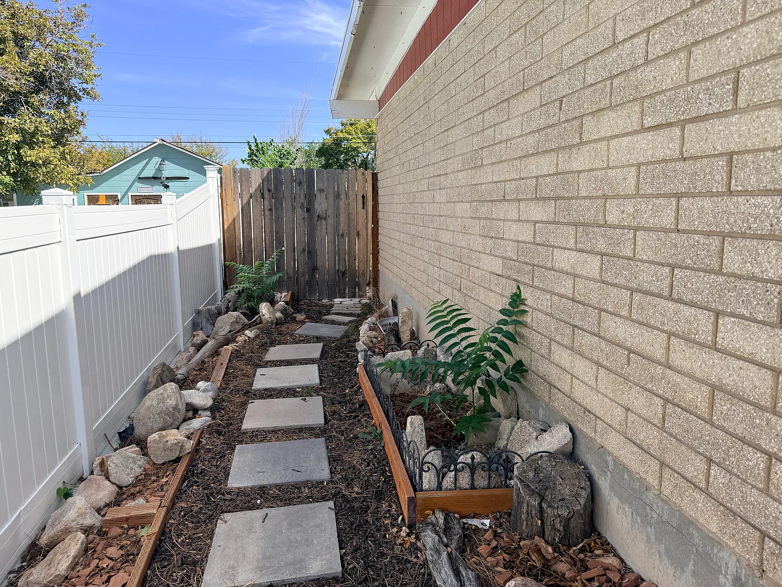 2 bed, 1232 sqft, $1,800 — Photo 1