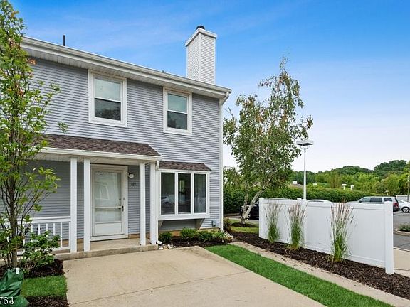2nd image of 187 Jonathon Dayton Ct