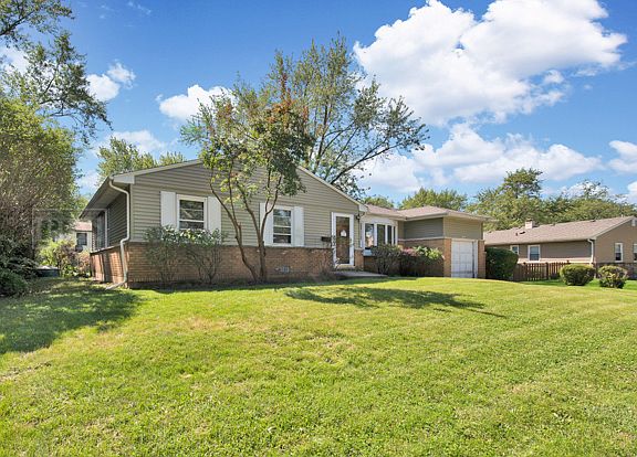 2nd image of 1261 E Dorothy Dr