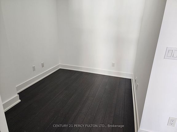 5th image of 18 Millwood Rd #R215