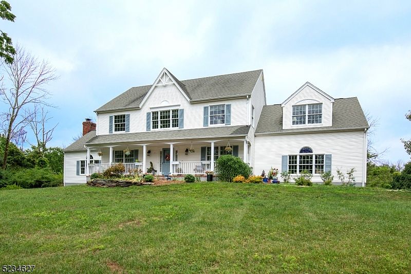 14 Brier Rd, Whitehouse Station, NJ 08889 Zillow