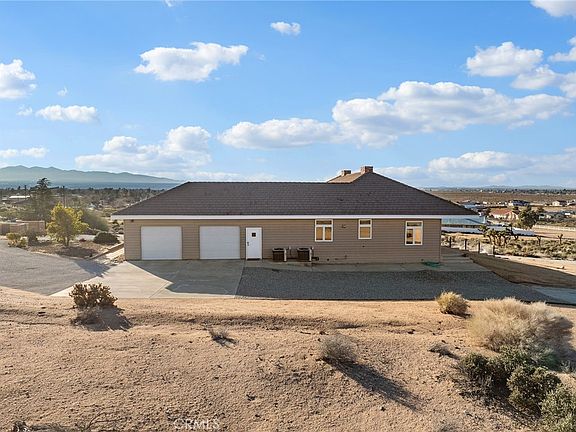 3rd image of 21972 Ocotillo Way