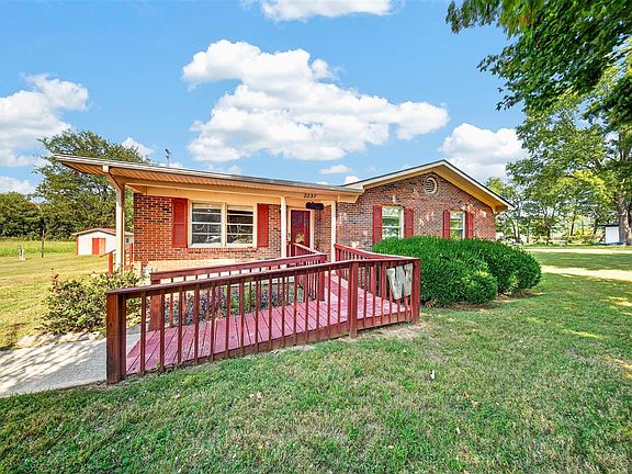 4th image of 2237 Morgantown Rd