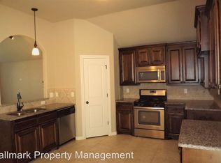 1513 Ginger Ave, Moore, OK 73160