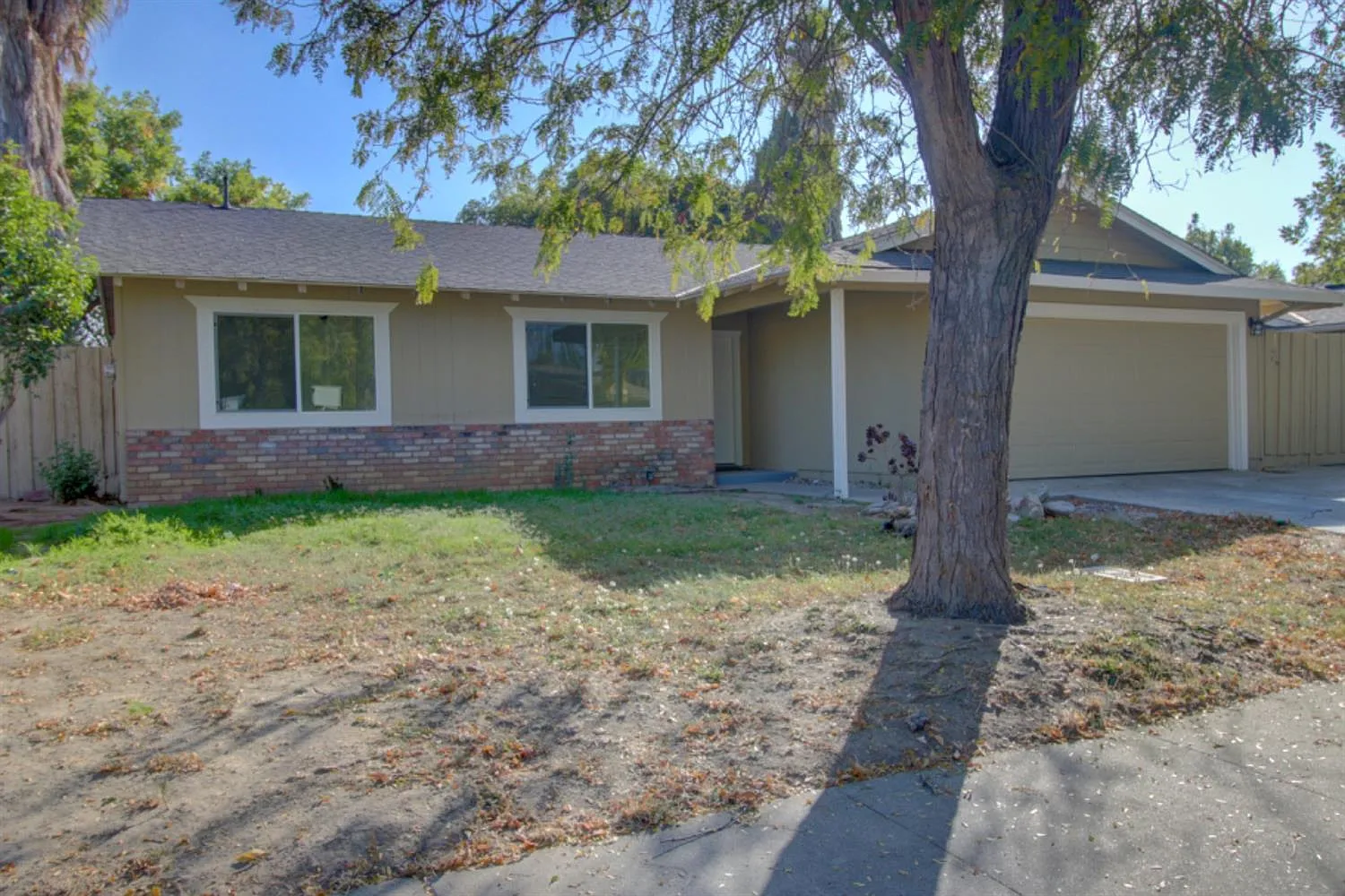 1520 Montecito Ave photo 1