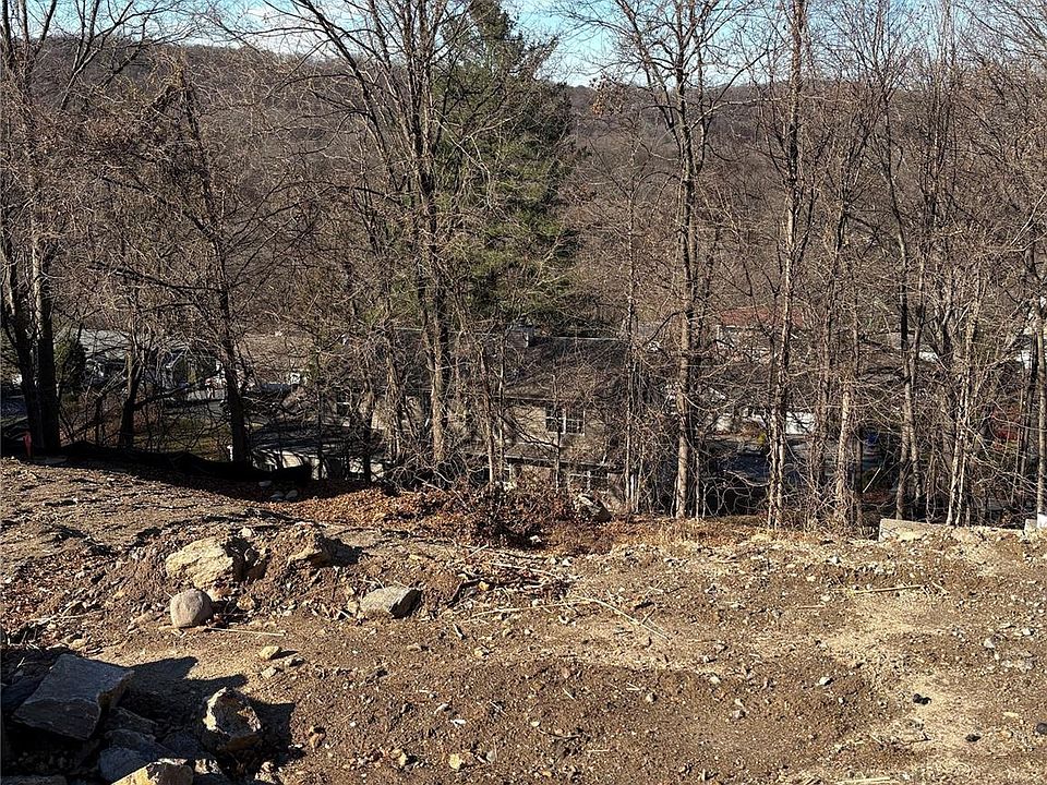 2nd image of 775 Linda Avenue