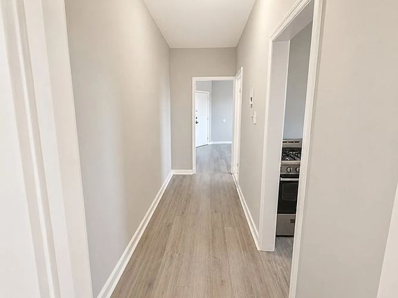 5th image of 233 Littleton Ave #7103
