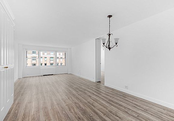4th image of 77 W 55th St APT 14H