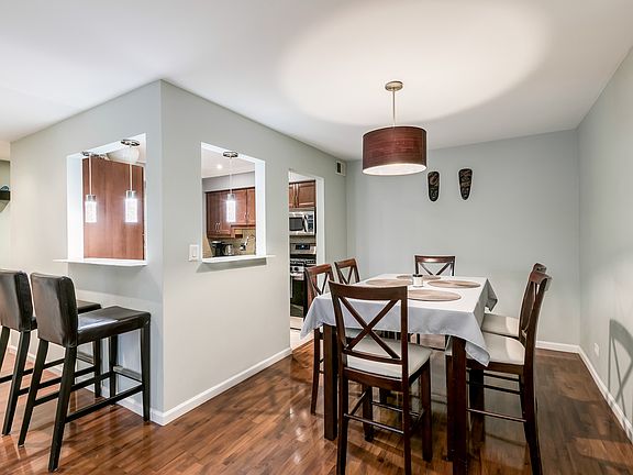 5th image of 5100 Carriageway Dr APT 208