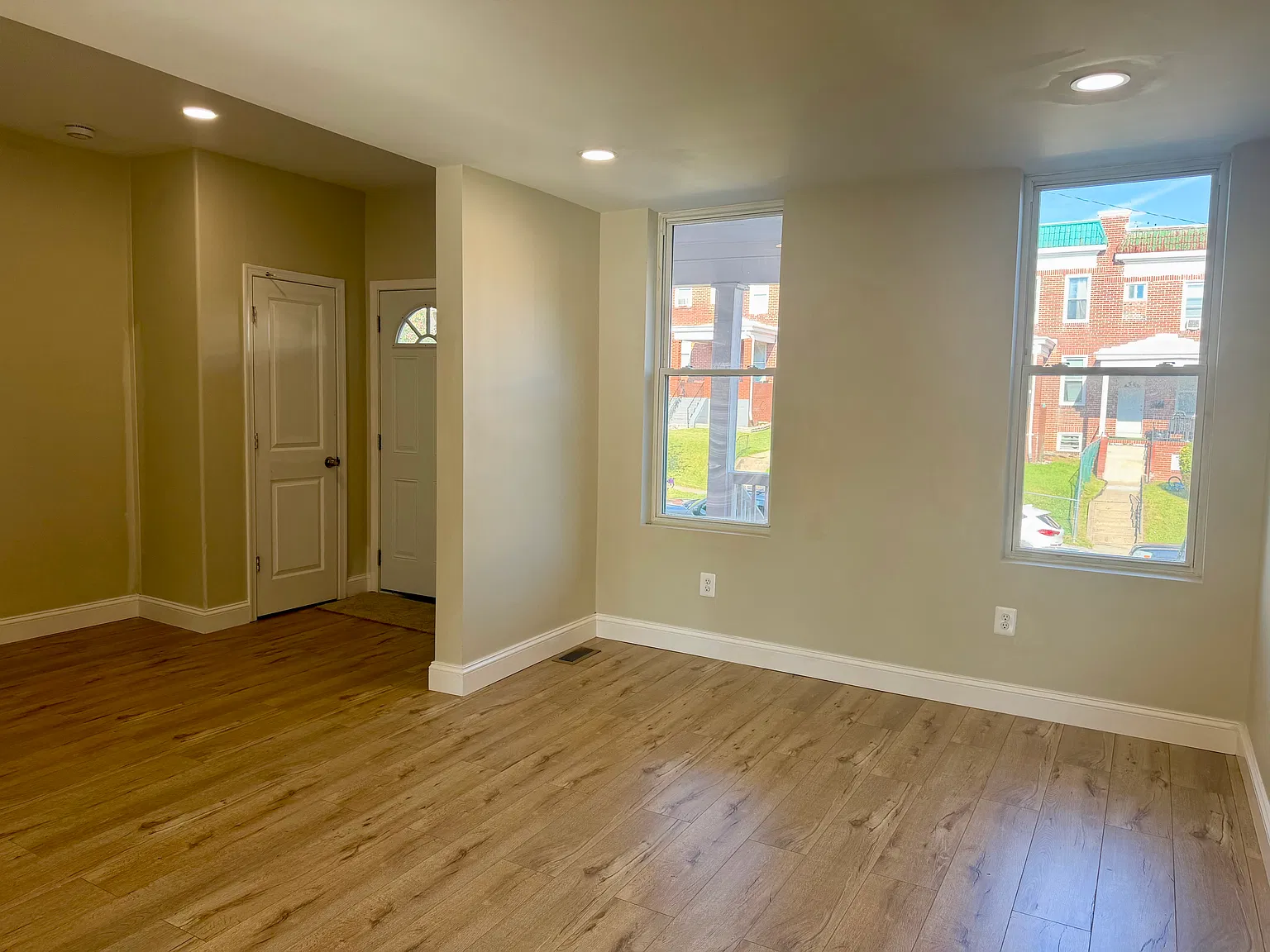 3 bed, 2533 sqft, $2,200 — Photo 3