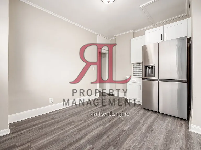 1268 Courtland Ave — Photo 15