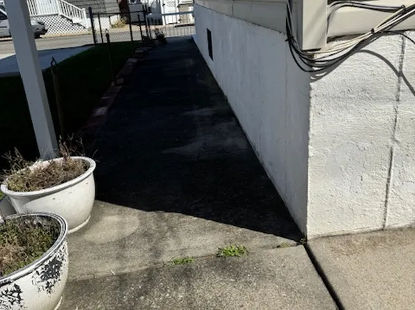 103 Aster Court image 4 of 8