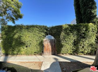 648 Huntley Dr #1/2, West Hollywood, CA 90069