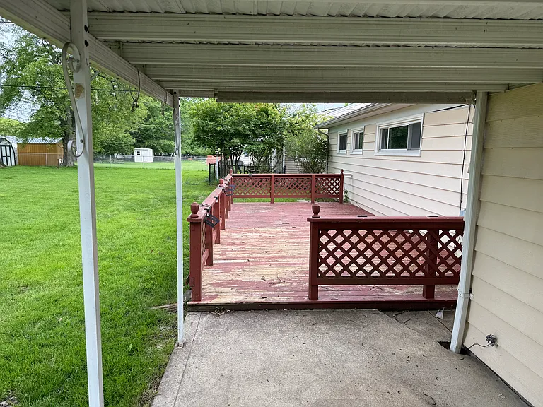 9047 Newkirk Dr — Photo 7