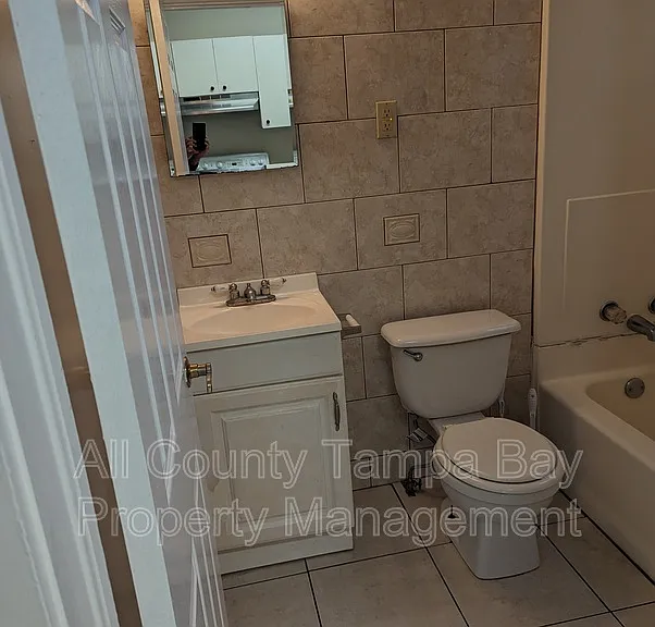 906 Jones St #A — Photo 12