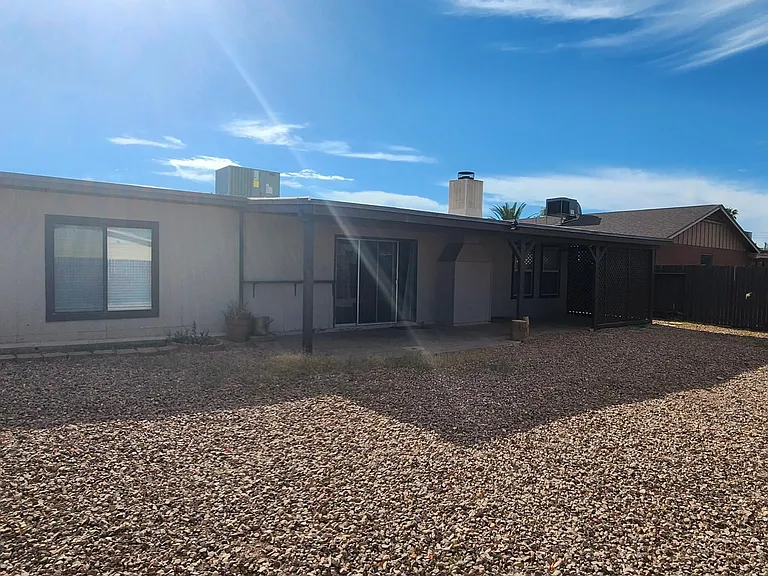 9002 W Roma Ave — Photo 26