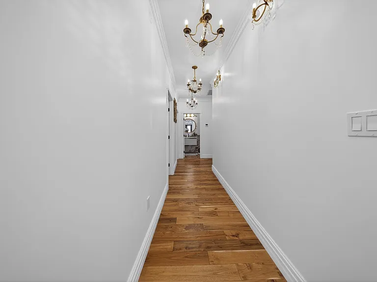 327 Vine St — Photo 21