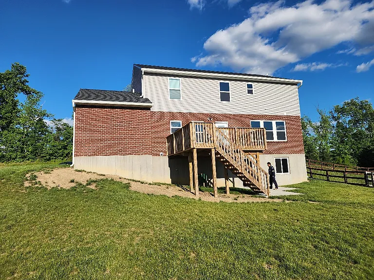 6179 Ballyshannon Dr — Photo 3