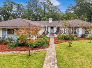 453 Boone Ln, Fairhope, AL 36532