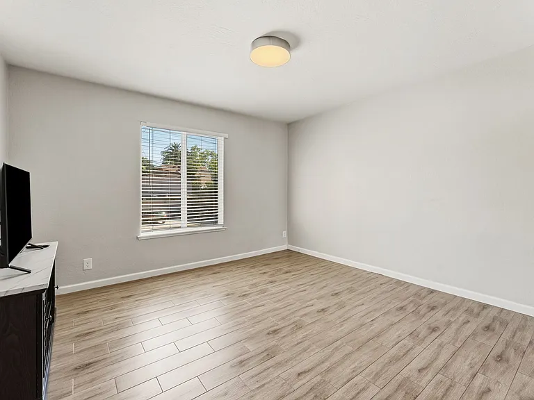2524 T St #16 — Photo 18