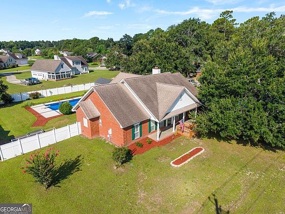 3rd image of 2384 Hodgeville Rd