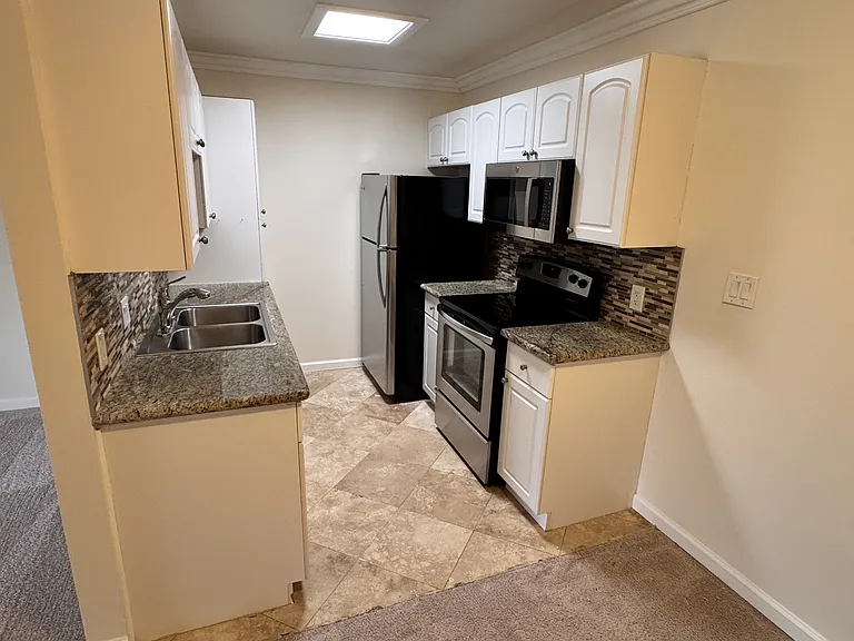 6455 La Jolla Blvd #309 — Photo 5