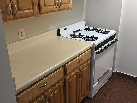 3rd image of 3609 28th Ave APT 3R