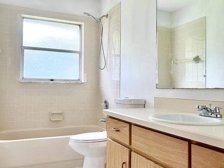547 Lino Ct — Photo 10