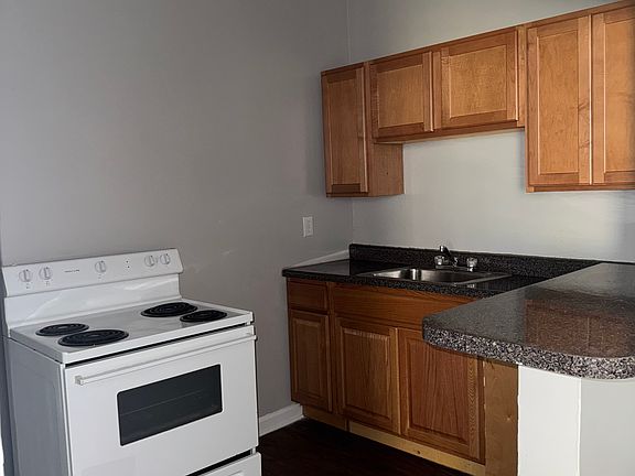 5th image of 6726-4 N Glenwood Ave #107