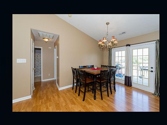 3rd image of 8532 Tailwind Ln