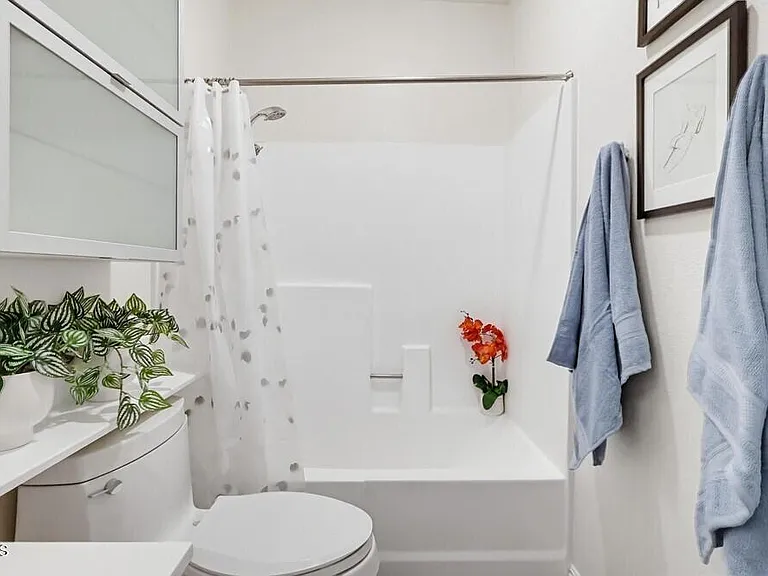 2680 Lake Ave #8 — Photo 15