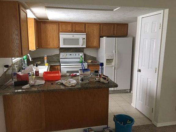 5th image of 3511 E 35th Ave